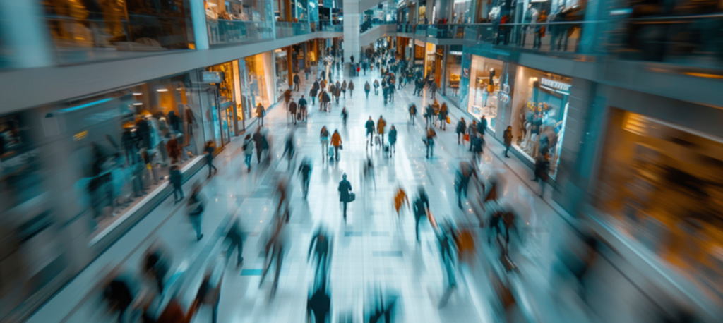 crowd-in-a-supermarket